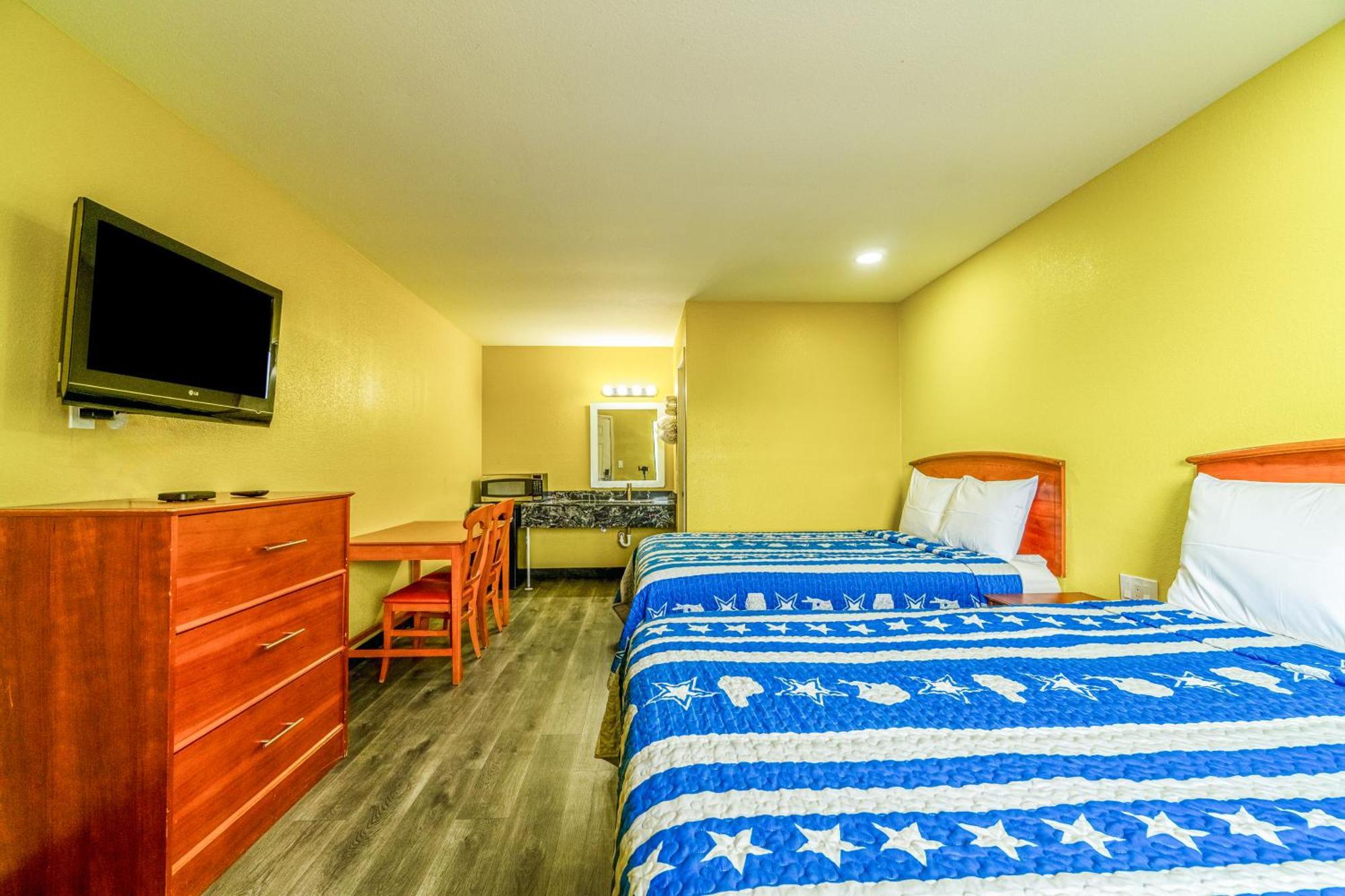 Regency Inn By Oyo Rockdale Tx ภายนอก รูปภาพ